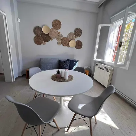 Retro House With Garden In Anopoli بيت للعطل *