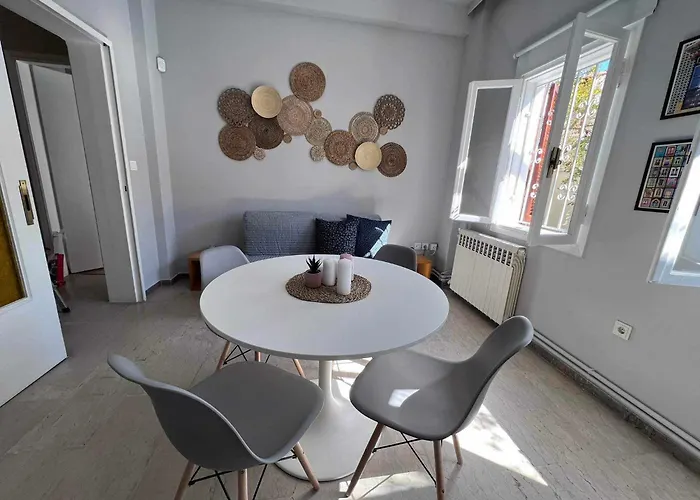 Retro House With Garden In Anopoli Holiday home *
