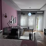 Retro House With Garden In Anopoli Ferienhaus