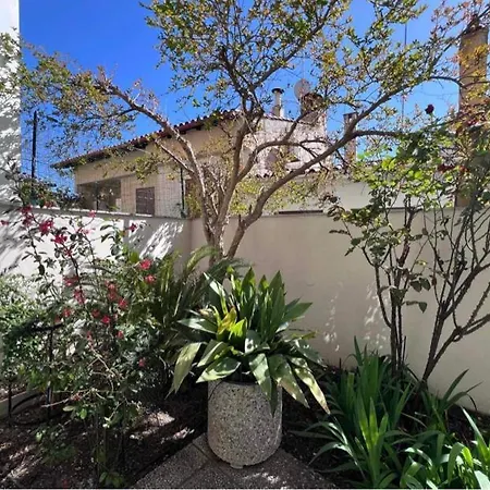 Tatil Evi Retro House With Garden In Anopoli