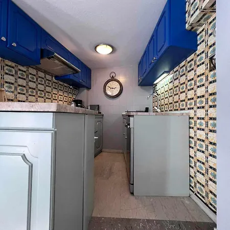 Retro House With Garden In Anopoli Tatil Evi