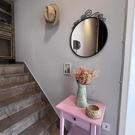 Retro House With Garden In Anopoli Tatil Evi Selanik